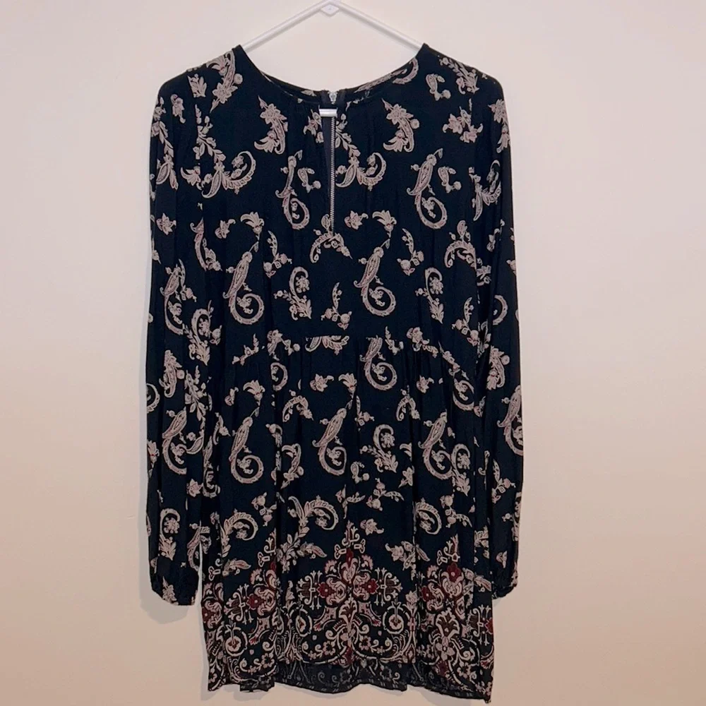Abercrombie and Fitch Paisley Keyhole Neck Long Sleeve Mini Dress - Picture 2 of 8